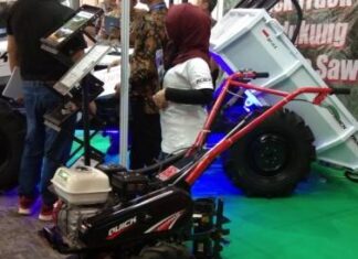 Quick Cakar Baja Pengolah tanah