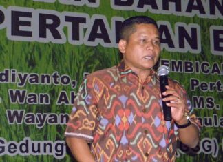 Membantah Mitos dengan Empiris Bisnis Wayan Supadno petani sukses.