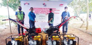 YDBA Serahkan Kultivator dan Pompa Air untuk Petani Berkat Saraba Kawa Kultivator untuk pembajakan tanah dan pompa air untuk mengalirkan air dari sungai ke lahan petani.