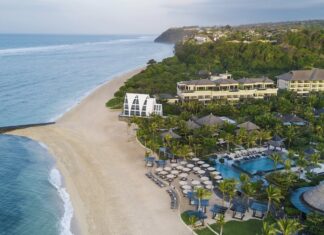 The Ritz-Carlton Bali, Hotel Top Keempat di Dunia The Ritz-Carlton, Bali, dinobatkan sebagai hotel top keempat di dunia dalam penghargaan World’s Best Awards ke-25.