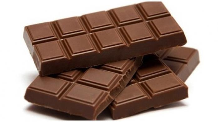 Pengemasan dimaksudkan untuk menjaga aroma, citarasa, dan tampilan produk-produk makanan cokelat.