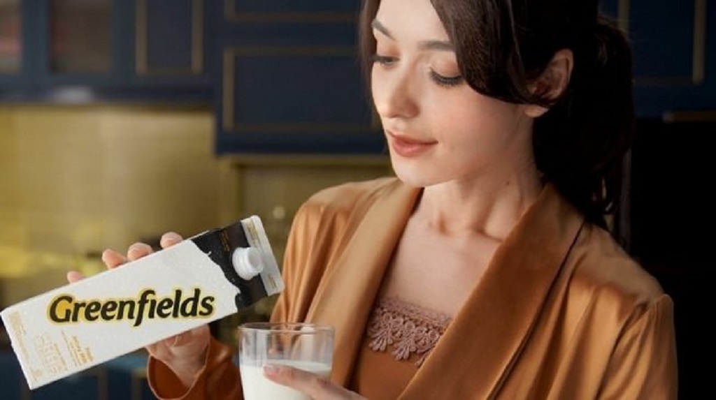 Greenfields Fressh Jersey Milk merupakan salah satu sumber gizi terbaik untuk keluarga, orang dewasa, maupun anak-anak.