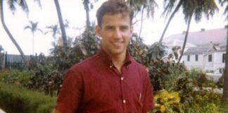 Keteguhan Hati Joe Biden Sembuhkan Gagap Karena gagap, Joe Biden tidak diterima bekerja di sebuah kafe.