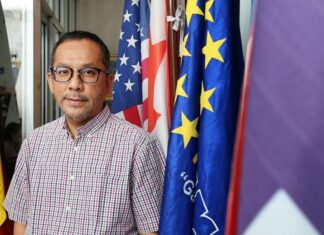 Kebangkitan Alumni Institut Teknologi Bandung di Tanah Air Menyiapkan sumber daya manusia (SDM) tanpa mewujudkan demokratisasi teknologi tidak akan optimal.