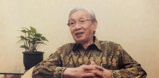 Peluncuran Buku Biografi Harjoko Trisnadi Para alumni Majalah Tempo menerbitkan dan meluncurkan buku biografi Harjoko Trisnadi, salah seorang pendiri majalah tersebut.