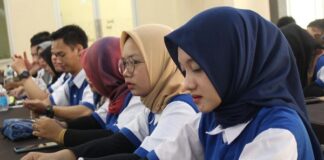 Menciptakan Sumber Daya Manusia Berkompetensi Tepat agar Perusahaan Eksis Temple of Learning Summit 2021 di Bali.