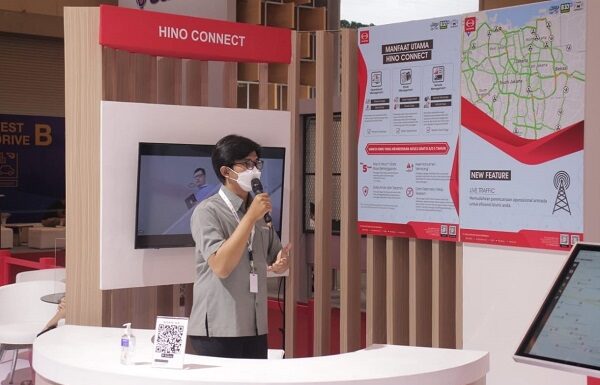 Pelayanan Hino Connect Semakin Diminati Pelanggan Pelayanan Hino Connect diminati pelanggan