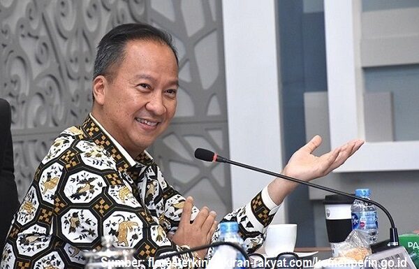 Pengelolaan Minyak Goreng Sawit Curah Berbasis Industri Pengelolaan minyak goreng sawit curah subsidi
