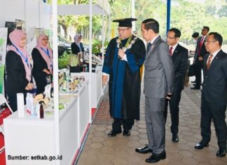 Presiden Jokowi Meminta Varietas Padi Sawah IPB 3S Dibagikan ke Petani Presiden Jokowi dan varietas padi sawah IPB 3S