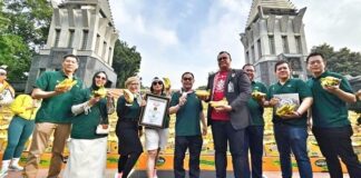 Sunpride Pecahkan Rekor MURI Pajangan Pisang Terbanyak Sunpride pecahkan rekor MURI