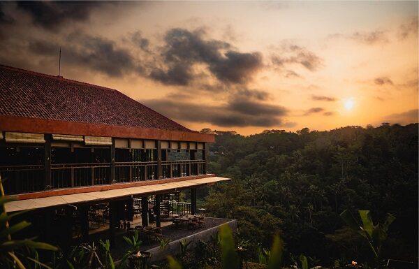 Menikmati Bara Api Amerika Selatan di Chupacabras Ubud panggangan kayu sebagai jantung dapur Chupacabras
