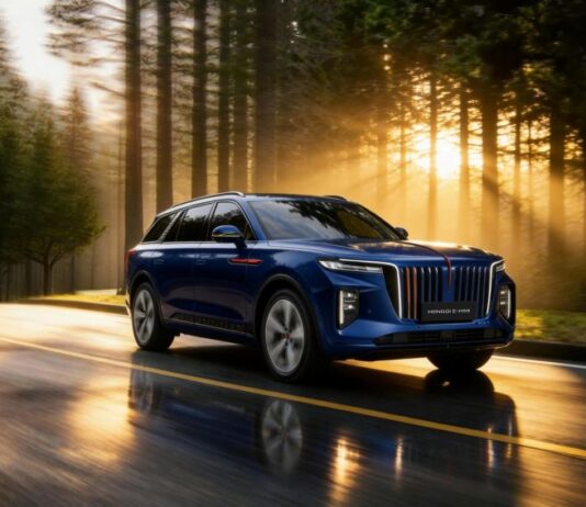 Melalui Kehadiran E-HS9, Hongqi Memulai Perjalanan di Indonesia Hongqi E-HS9 diperkenalkan di Indonesia